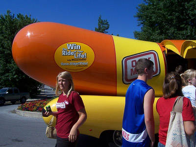 weiner-mobile!_215
